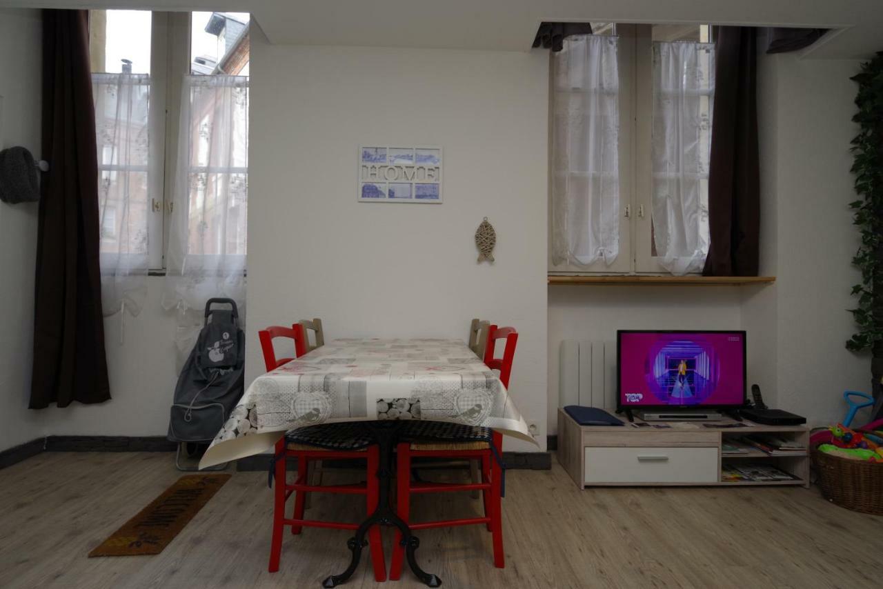 Appartement Le Phare Honfleur Bagian luar foto