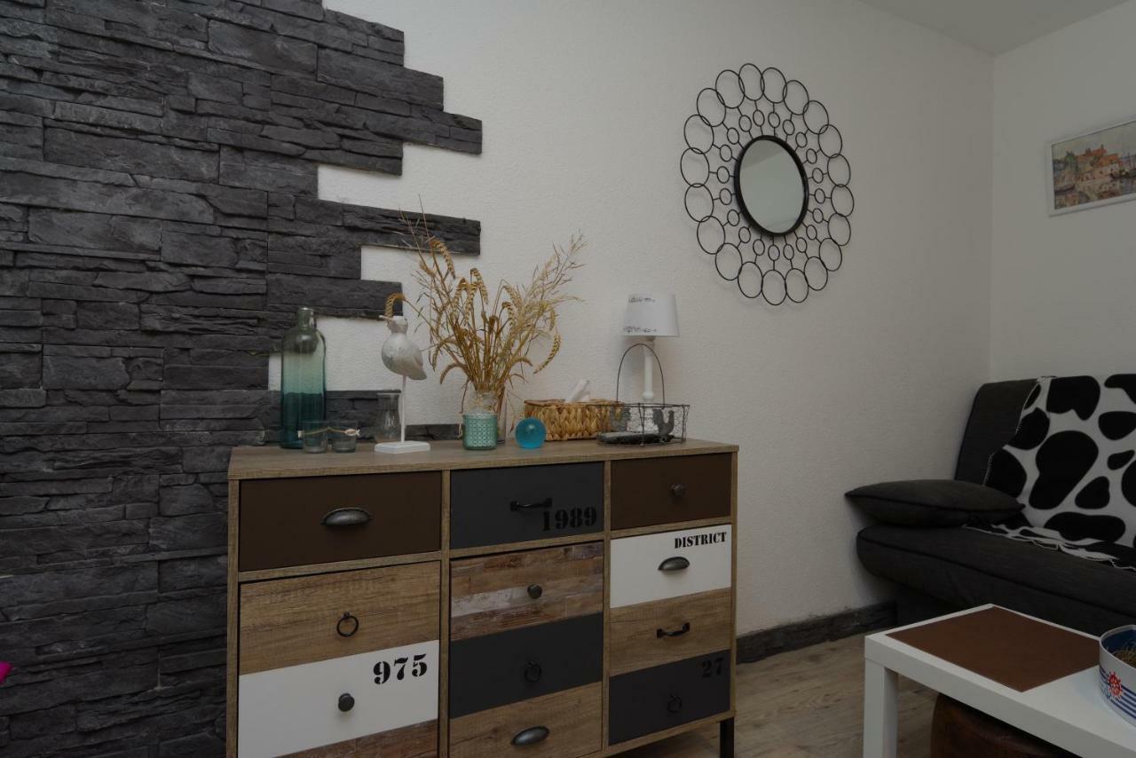 Appartement Le Phare Honfleur Bagian luar foto